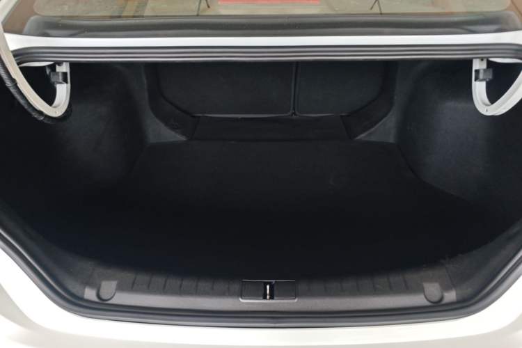 Used Geely Auto Binray 2021 1.4T CVT F-Sport Edition Trunk