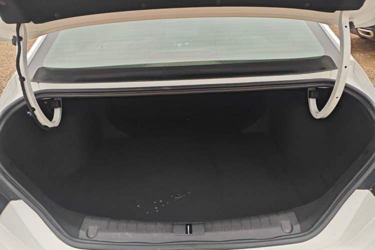 Used Geely Auto Binray 2021 1.4T CVT Asian Games Edition Trunk