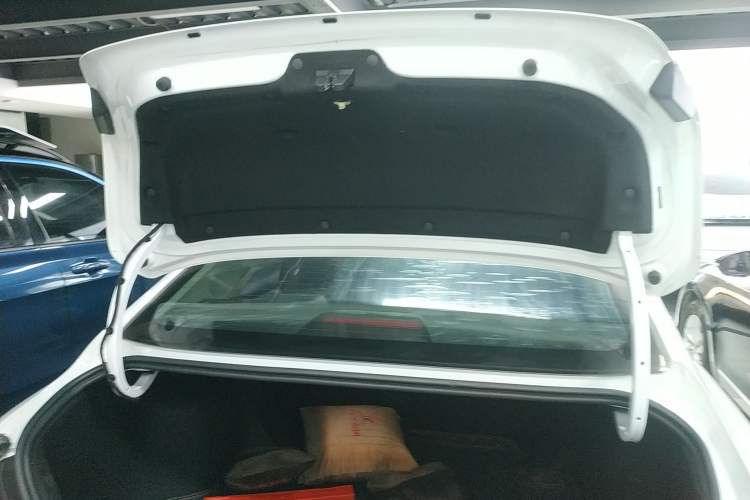 Used Geely Auto Binray 2021 1.4T CVT Asian Games Edition Trunk