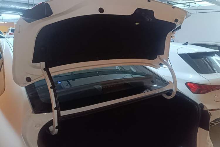 Used Geely Auto Binray 2021 1.4T CVT F-Sport Edition Trunk