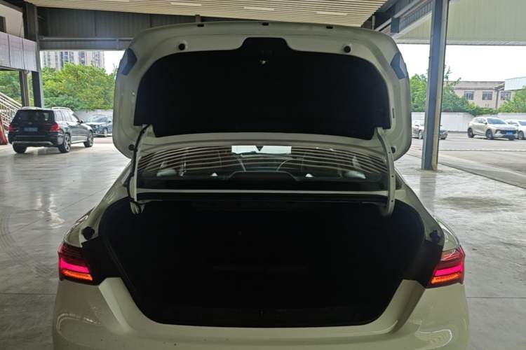 Used Geely Auto Binray 2021 1.4T CVT Asian Games Edition Trunk