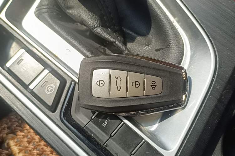 Used Geely Auto Binray 2021 1.4T CVT F-Sport Edition Vehicle Key