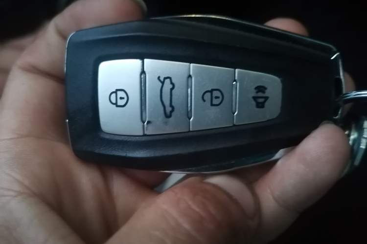 Used Geely Auto Binray 2021 1.4T Manual Luxury Edition Vehicle Key