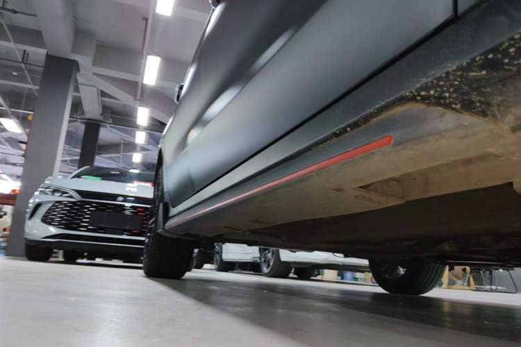 Used Geely Auto Binray 2022 Binrui COOL 1.5T DCT Electric Edition Right Side Sill