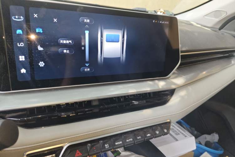 Used Geely Auto Binray 2022 Binrui COOL 1.5T DCT Windstorm Edition Audio And AC Panel
