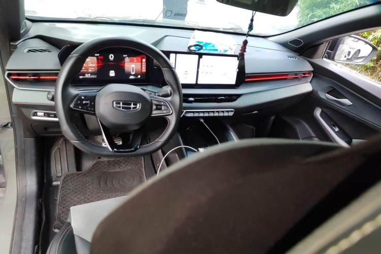 Used Geely Auto Binray 2022 Binrui COOL 1.5T DCT Thunder Edition Center Console