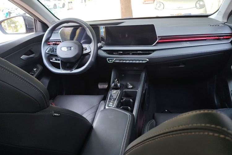 Used Geely Auto Binray 2022 Binrui COOL 1.5T DCT Electric Edition Center Console