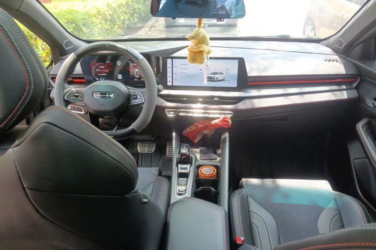 Used Geely Auto Binray 2022 Binrui COOL 1.5T DCT Electric Edition Center Console
