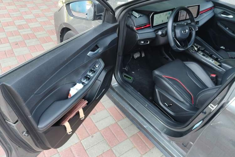 Used Geely Auto Binray 2022 Binrui COOL 1.5T DCT Electric Edition Driver Seat