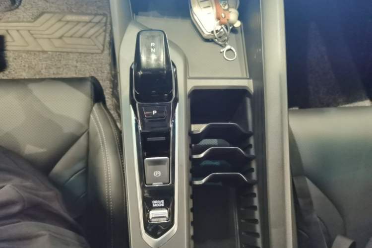 Used Geely Auto Binray 2022 Binrui COOL 1.5T DCT Electric Edition Gear Lever