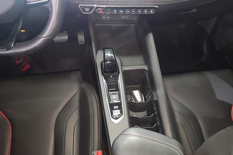 Used Geely Auto Binray 2022 Binrui COOL 1.5T DCT Electric Edition Gear Lever