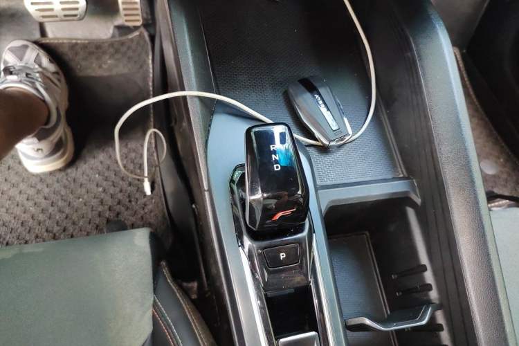 Used Geely Auto Binray 2022 Binrui COOL 1.5T DCT Thunder Edition Gear Lever