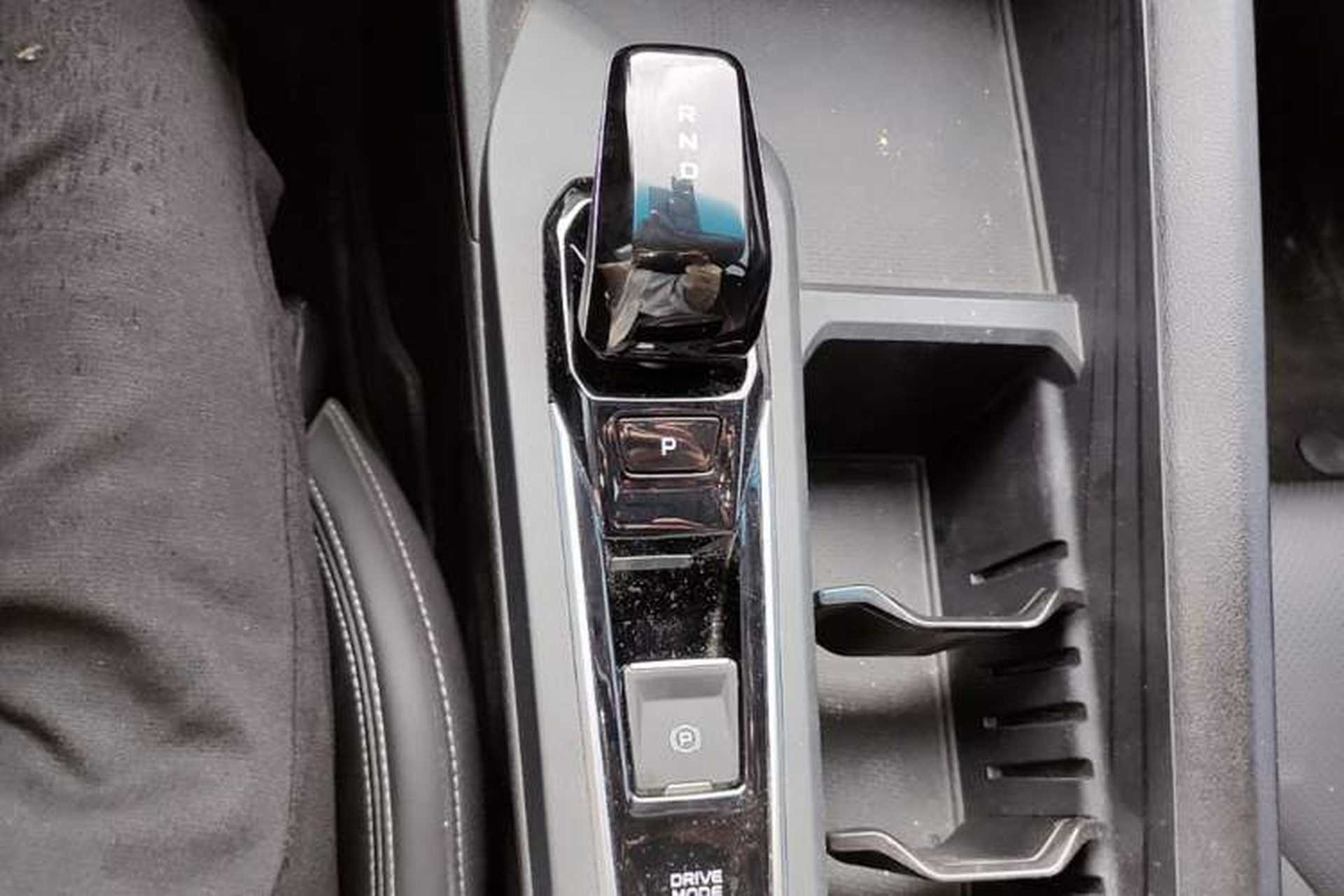 Used Geely Auto Binray 2022 Binrui COOL 1.5T DCT Electric Edition Gear Lever