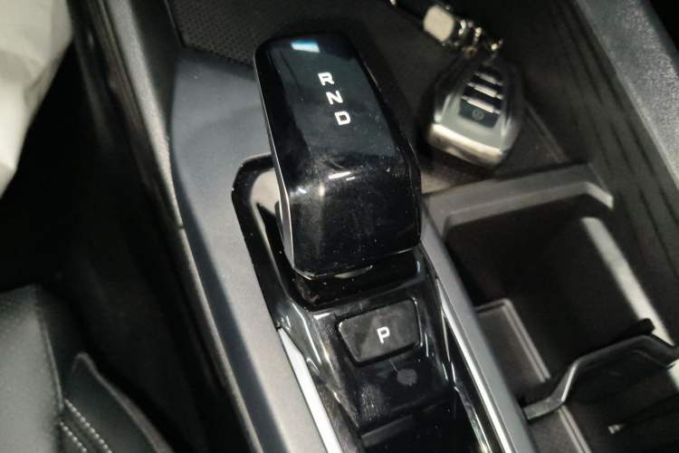 Used Geely Auto Binray 2022 Binrui COOL 1.5T DCT Electric Edition Gear Lever