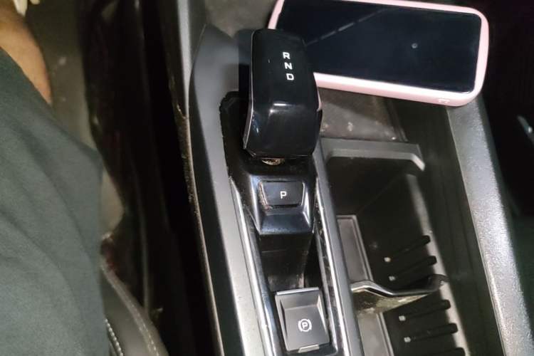 Used Geely Auto Binray 2022 Binrui COOL 1.5T DCT Electric Edition Gear Lever