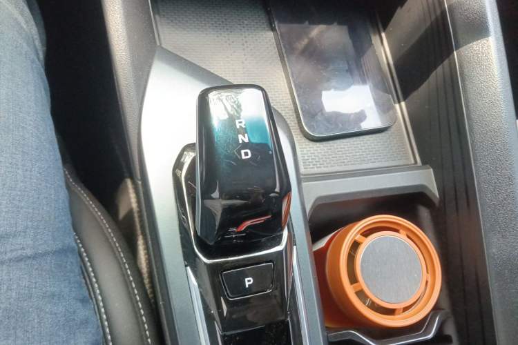 Used Geely Auto Binray 2022 Binrui COOL 1.5T DCT Electric Edition Gear Lever