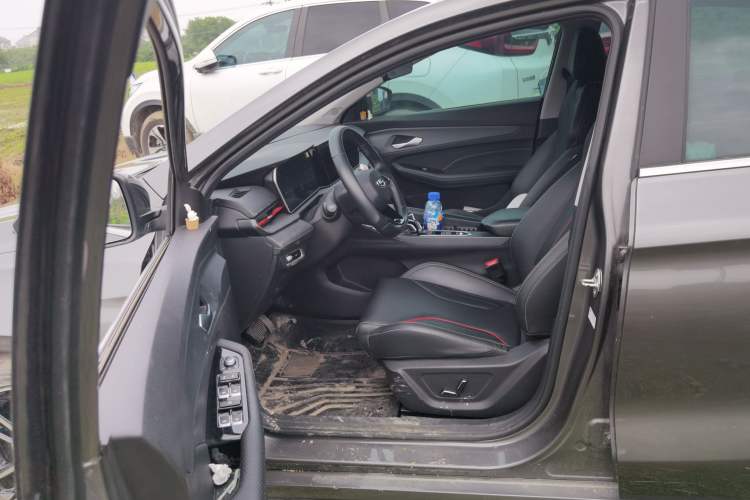 Used Geely Auto Binray 2022 Binrui COOL 1.5T DCT Electric Edition Left Front Seat