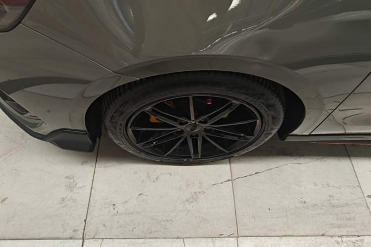 Used Geely Auto Binray 2022 Binrui COOL 1.5T DCT Thunder Edition Left Front Wheel Hub