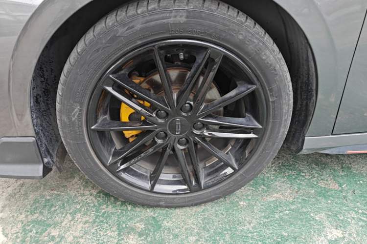 Used Geely Auto Binray 2022 Binrui COOL 1.5T DCT Electric Edition Left Front Wheel Hub