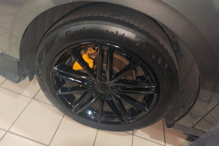 Used Geely Auto Binray 2022 Binrui COOL 1.5T DCT Thunder Edition Left Front Wheel Hub