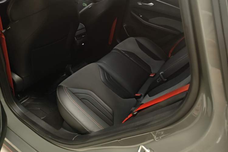 Used Geely Auto Binray 2022 Binrui COOL 1.5T DCT Thunder Edition Left Rear Seat