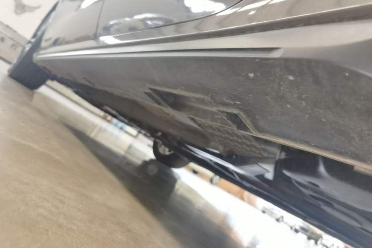 Used Geely Auto Binray 2022 Binrui COOL 1.5T DCT Electric Edition Left Side Sill