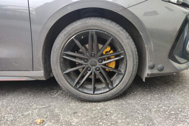 Used Geely Auto Binray 2022 Binrui COOL 1.5T DCT Electric Edition Right Front Wheel Hub