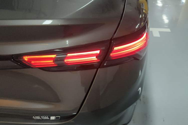 Used Geely Auto Binray 2022 Binrui COOL 1.5T DCT Electric Edition Right Rear Taillight