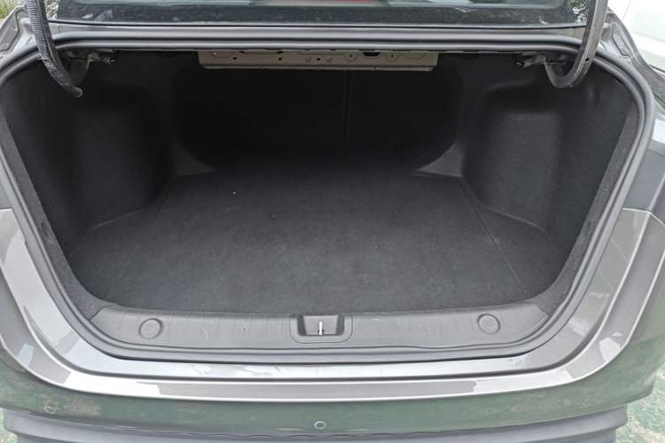 Used Geely Auto Binray 2022 Binrui COOL 1.5T DCT Electric Edition Trunk