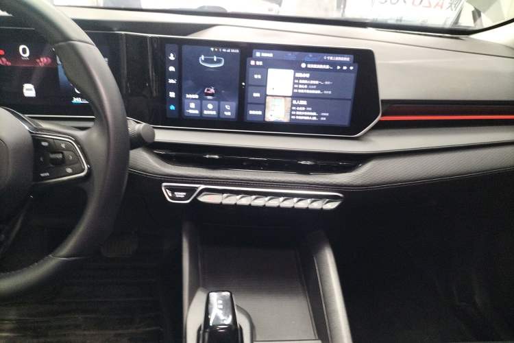 Used Geely Auto Binray 2022 Binrui COOL 1.5T DCT Electric Edition Audio And AC Panel