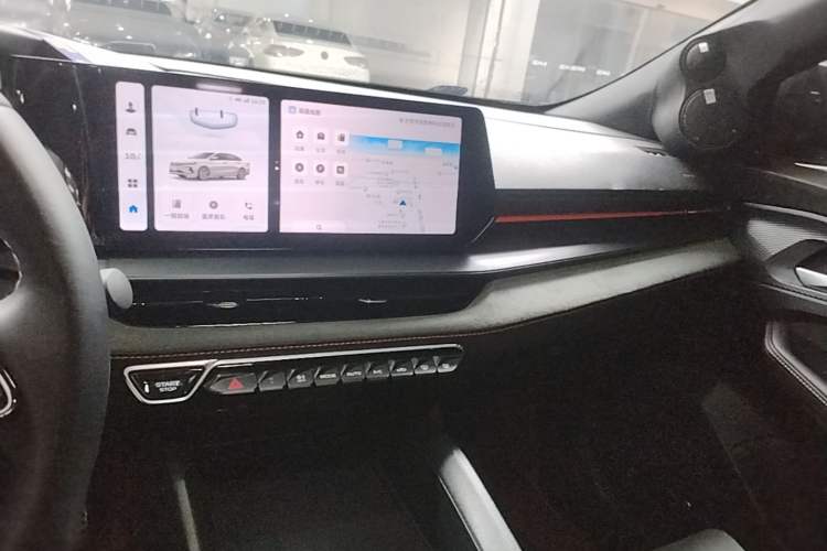 Used Geely Auto Binray 2022 Binrui COOL 1.5T DCT Electric Edition Audio And AC Panel