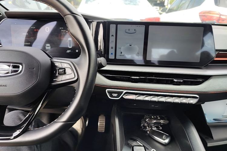 Used Geely Auto Binray 2022 Binrui COOL 1.5T DCT Electric Edition Center Console