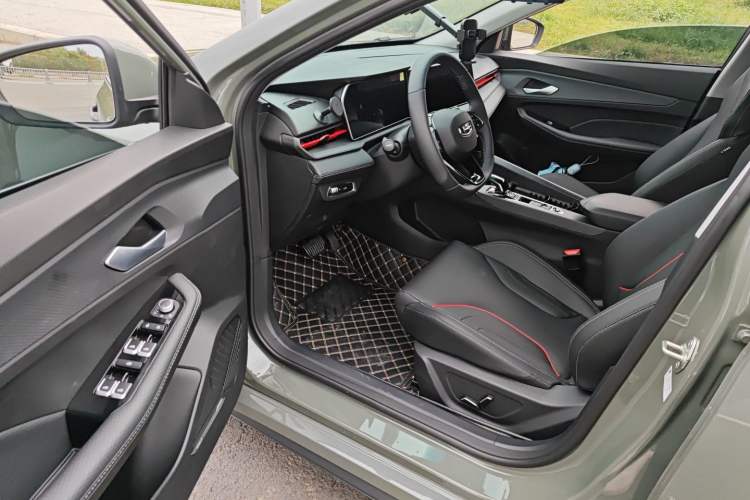 Used Geely Auto Binray 2022 Binrui COOL 1.5T DCT Electric Edition Driver Seat