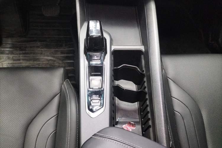 Used Geely Auto Binray 2022 Binrui COOL 1.5T DCT Electric Edition Gear Lever