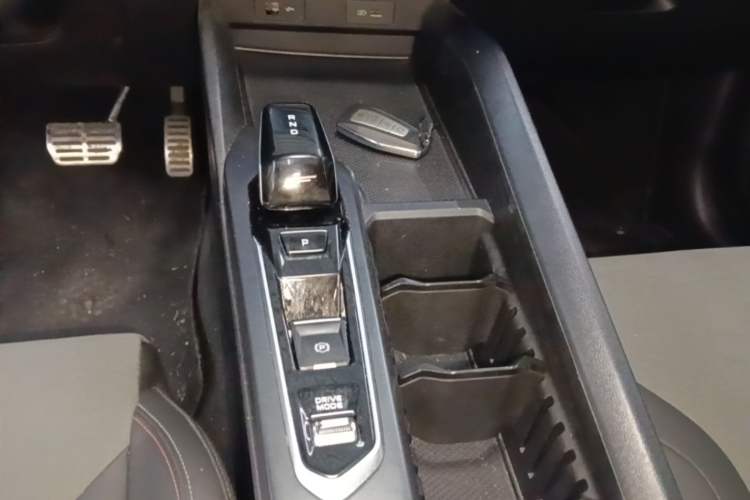 Used Geely Auto Binray 2022 Binrui COOL 1.5T DCT Electric Edition Gear Lever