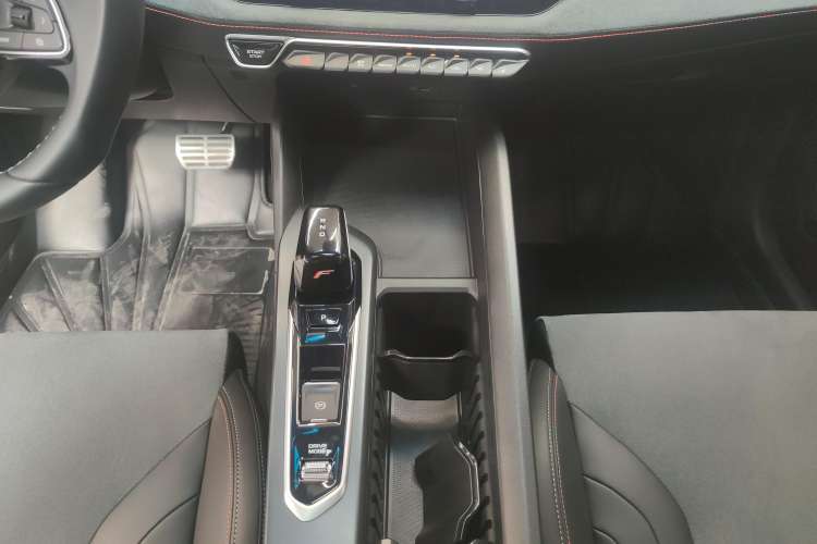 Used Geely Auto Binray 2022 Binrui COOL 1.5T DCT Thunder Edition Gear Lever