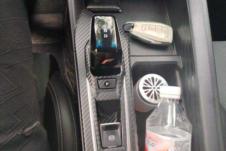 Used Geely Auto Binray 2022 Binrui COOL 1.5T DCT Thunder Edition Gear Lever