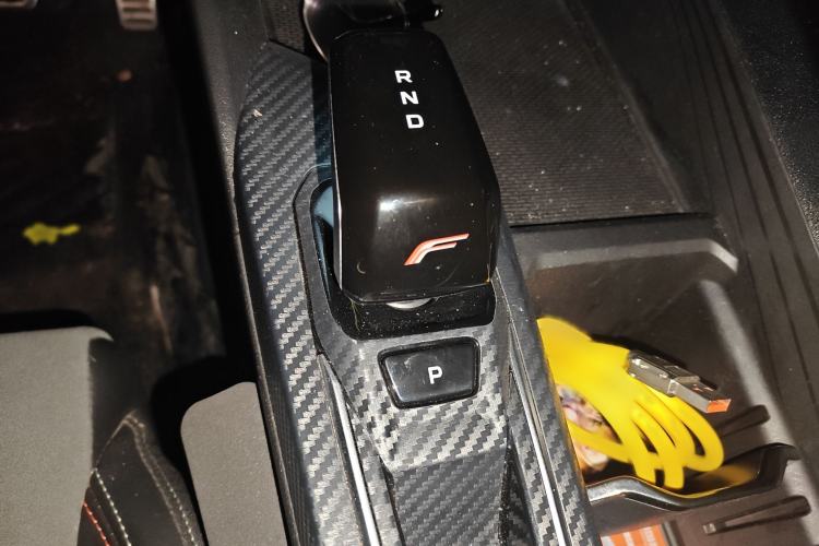Used Geely Auto Binray 2022 Binrui COOL 1.5T DCT Thunder Edition Gear Lever