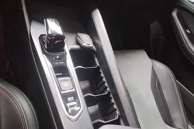Used Geely Auto Binray 2022 Binrui COOL 1.5T DCT Electric Edition Gear Lever