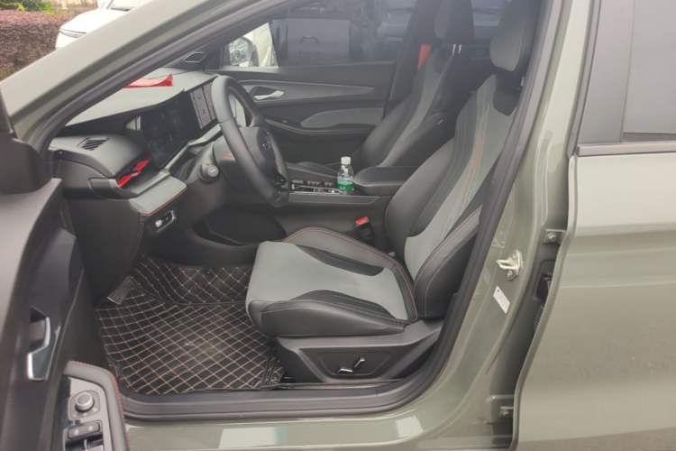 Used Geely Auto Binray 2022 Binrui COOL 1.5T DCT Electric Edition Left Front Seat