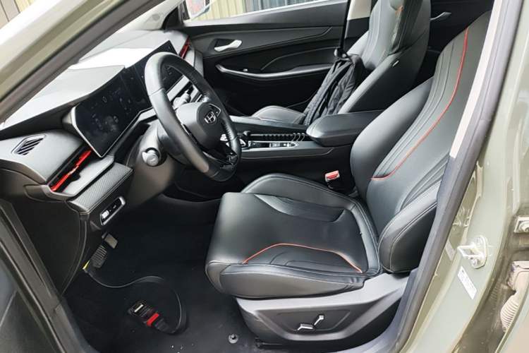 Used Geely Auto Binray 2022 Binrui COOL 1.5T DCT Electric Edition Left Front Seat