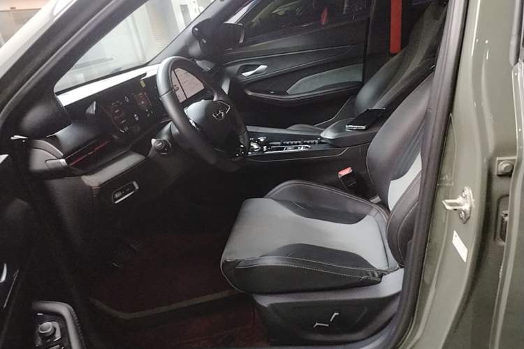 Used Geely Auto Binray 2022 Binrui COOL 1.5T DCT Electric Edition Left Front Seat