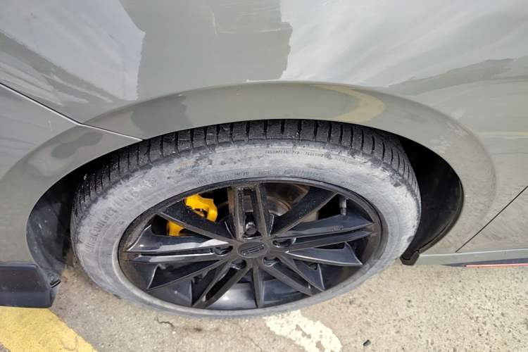 Used Geely Auto Binray 2022 Binrui COOL 1.5T DCT Electric Edition Left Front Wheel Hub