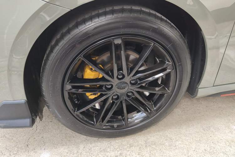 Used Geely Auto Binray 2022 Binrui COOL 1.5T DCT Thunder Edition Left Front Wheel Hub