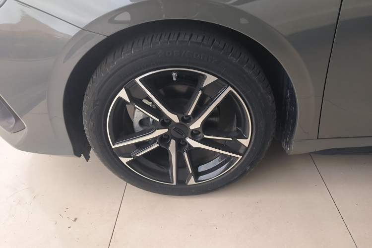 Used Geely Auto Binray 2022 Binrui COOL 1.5T DCT Electric Edition Left Front Wheel Hub