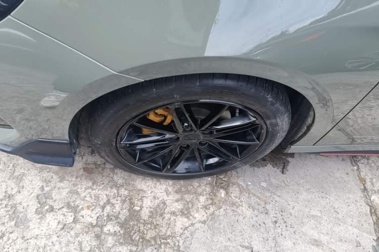 Used Geely Auto Binray 2022 Binrui COOL 1.5T DCT Electric Edition Left Front Wheel Hub
