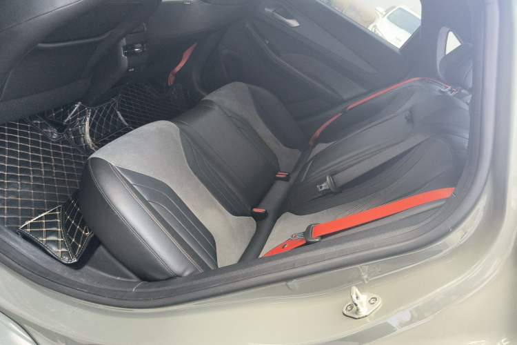 Used Geely Auto Binray 2022 Binrui COOL 1.5T DCT Electric Edition Left Rear Seat