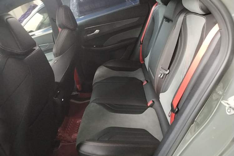 Used Geely Auto Binray 2022 Binrui COOL 1.5T DCT Electric Edition Left Rear Seat