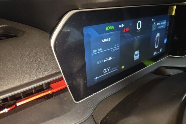 Used Geely Auto Binray 2022 Binrui COOL 1.5T DCT Electric Edition Odometer Close Up