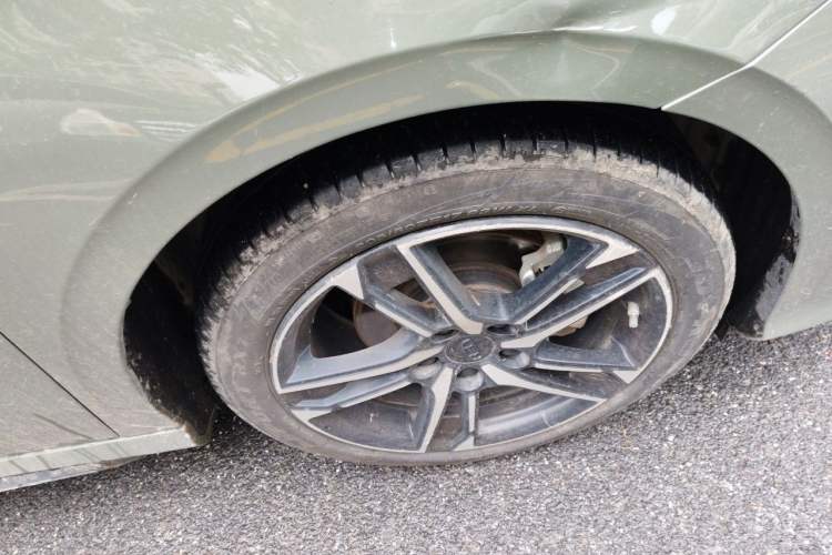 Used Geely Auto Binray 2022 Binrui COOL 1.5T DCT Electric Edition Right Front Wheel Hub